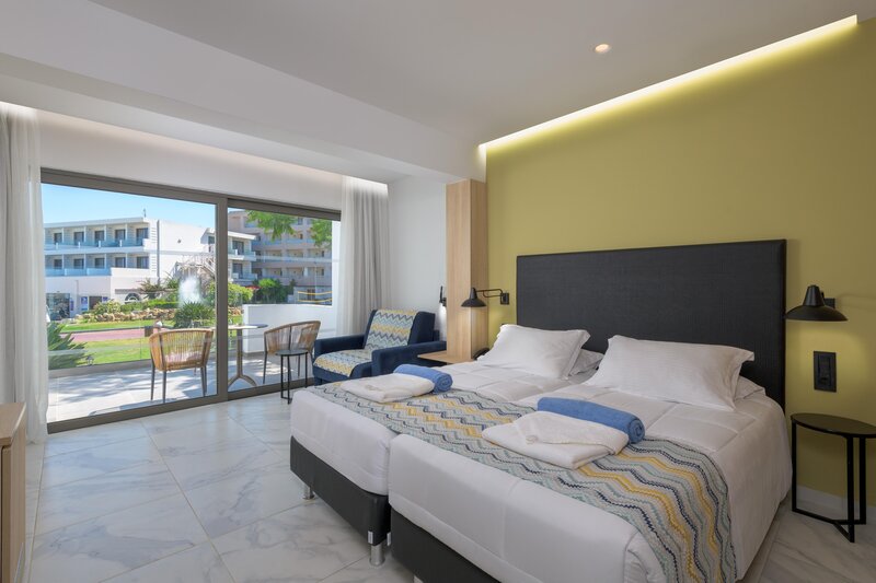 Avra Beach Resort Hotel & Bungalows 35