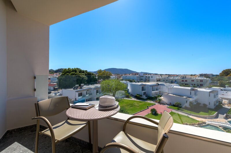 Avra Beach Resort Hotel & Bungalows 77