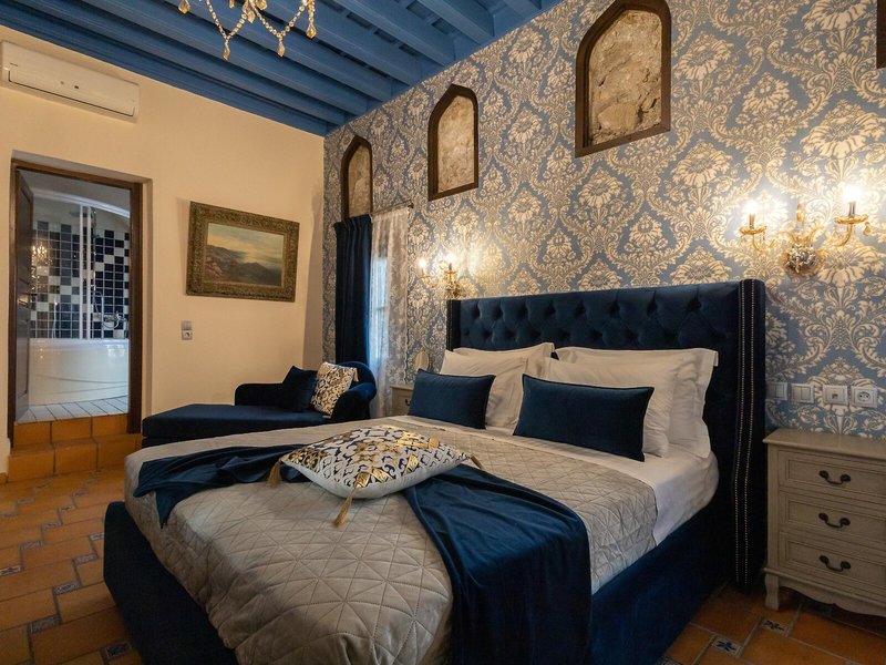 April Medieval Hotel 24