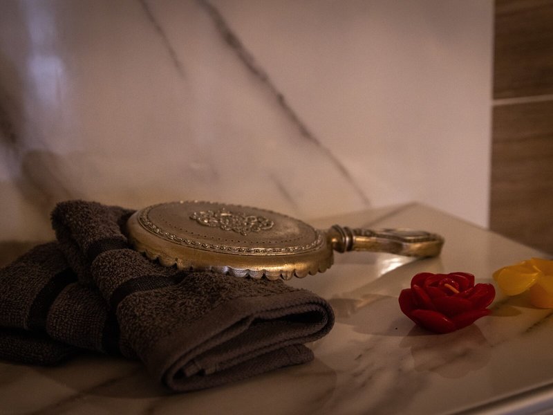 April Medieval Hotel 35
