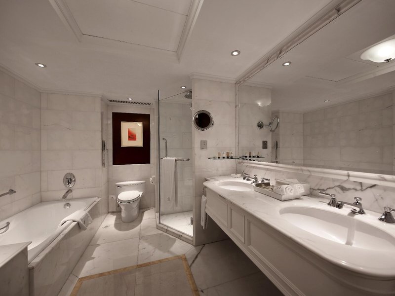 Royal Macau 9 - Room Example