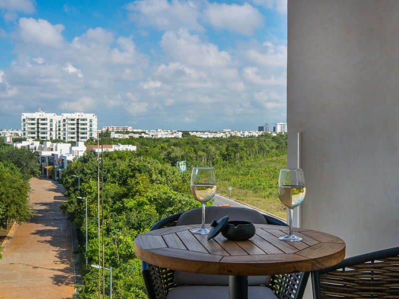 Hive Cancun 7