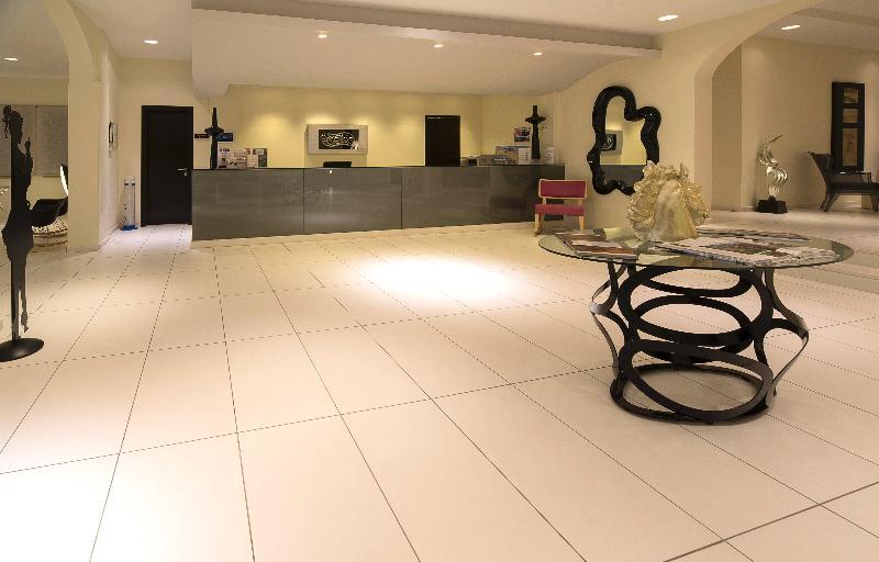 Golden Beach Hotel 27