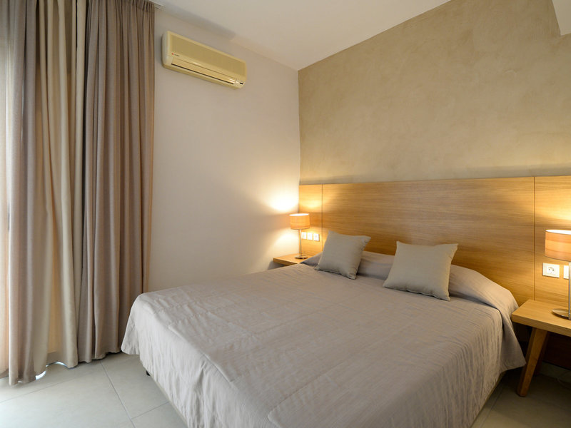 Golden Beach Chersonissos 41 - Room Example