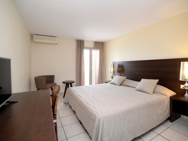 Golden Beach Chersonissos 43 - Room Example