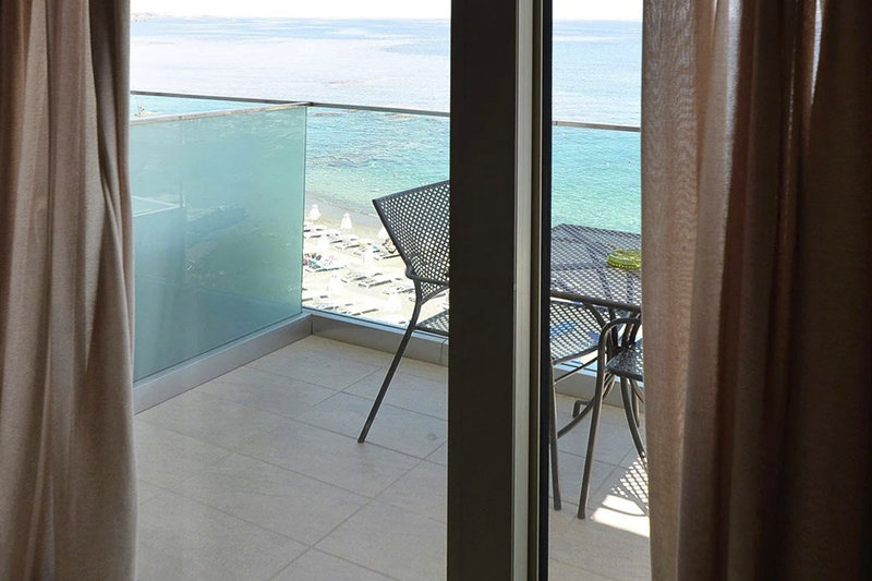 Golden Beach Hotel 11