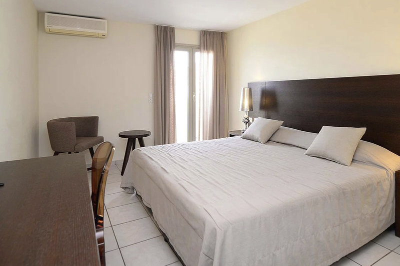 Golden Beach Hotel 12