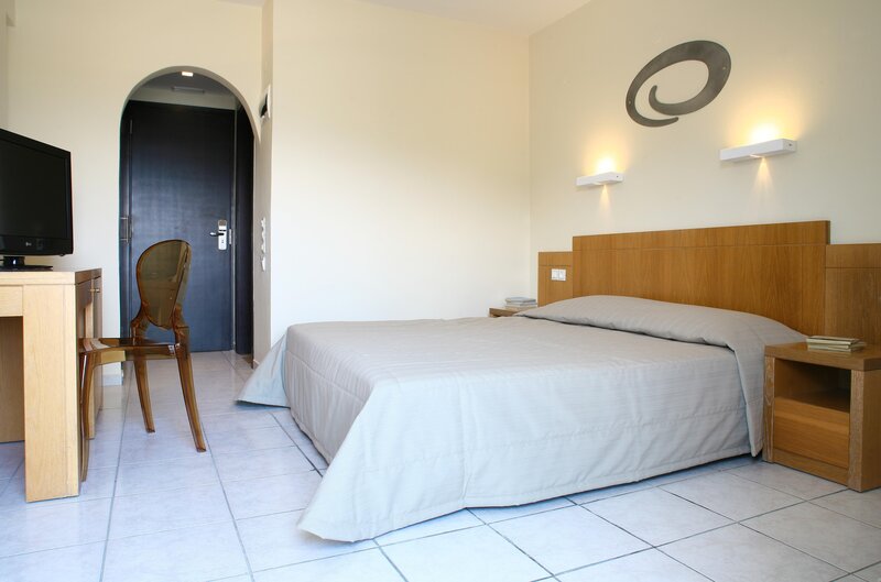 Golden Beach Hotel 13