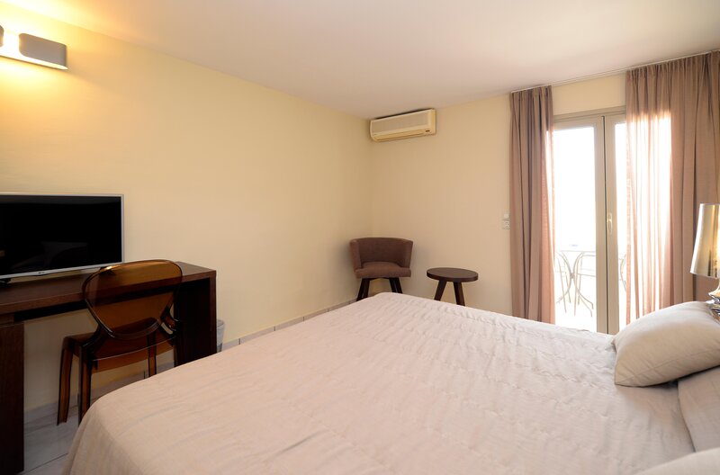 Golden Beach Hotel 29