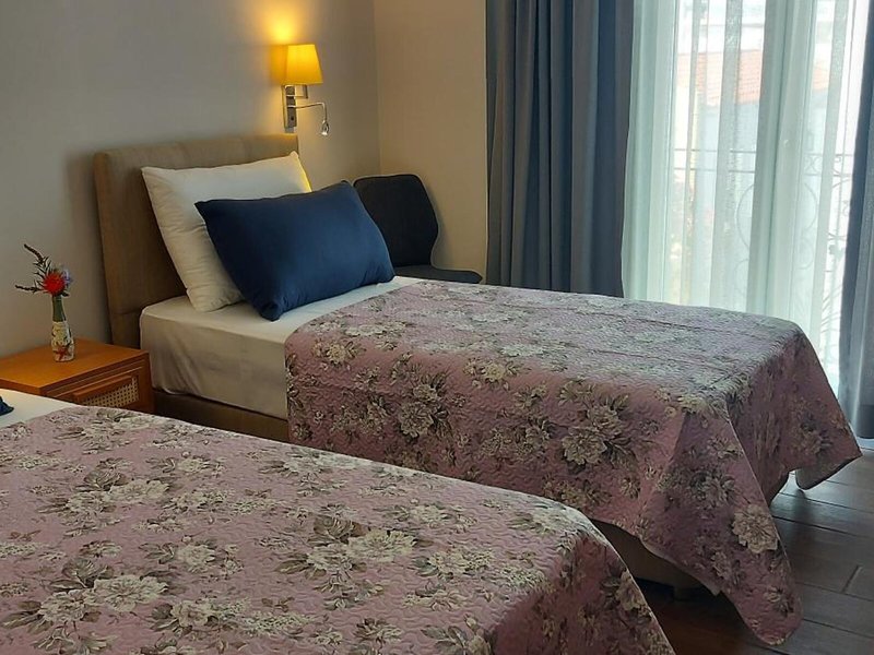 Ata Çesme Otel 20