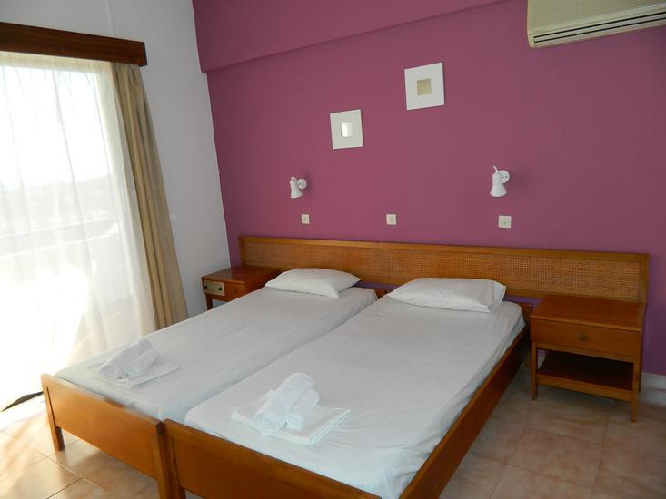 Blue Horizon 2 - Room Example