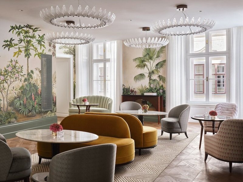 Rosewood Vienna 12
