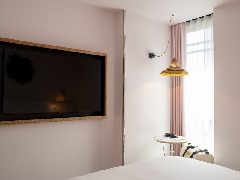 Mama Shelter Lisboa 20 - Room Example