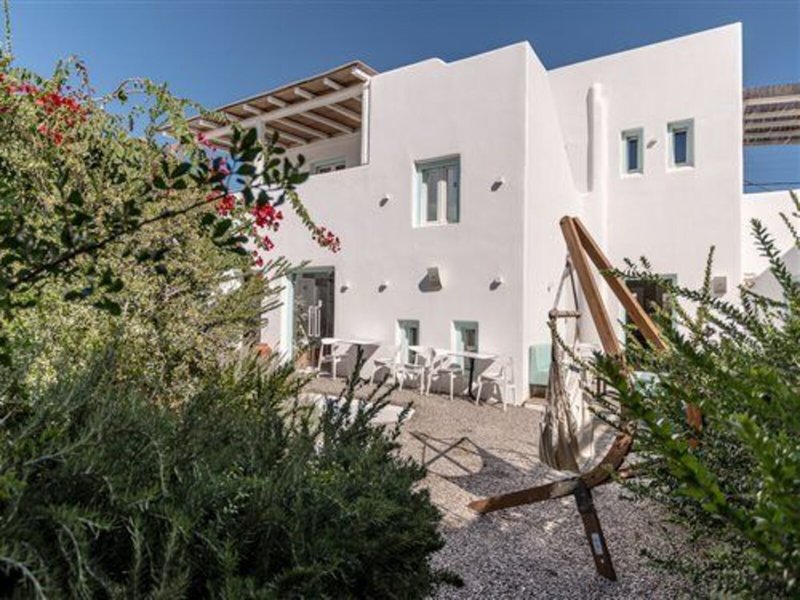 Majo Suites Hotel 5
