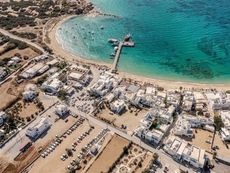 Majo Suites Hotel 10