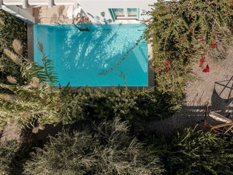 Majo Suites Hotel 12