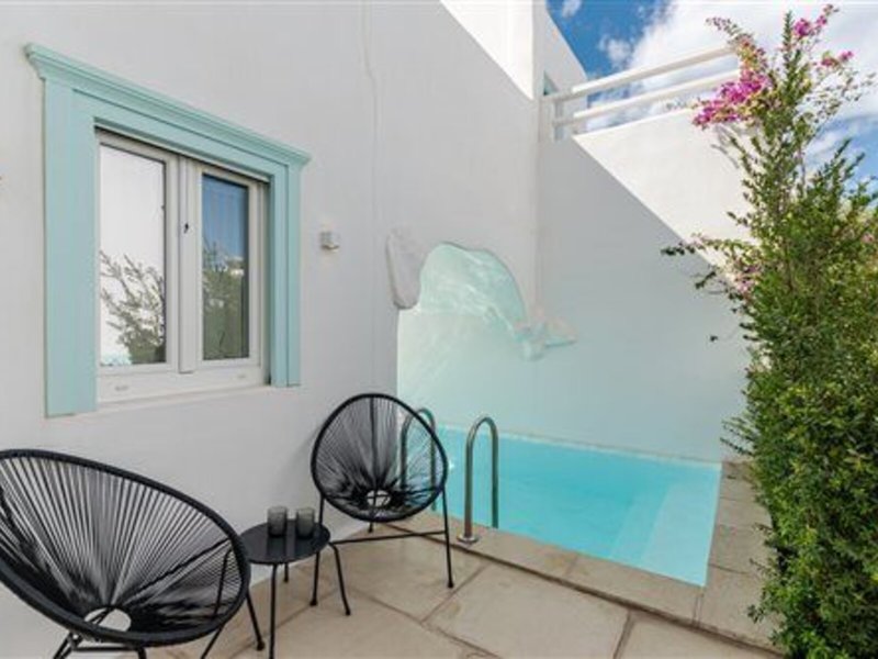 Majo Suites Hotel 18