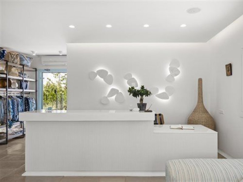Majo Suites Hotel 25