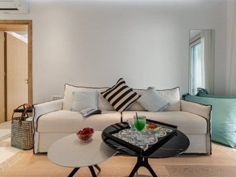 Majo Suites Hotel 39