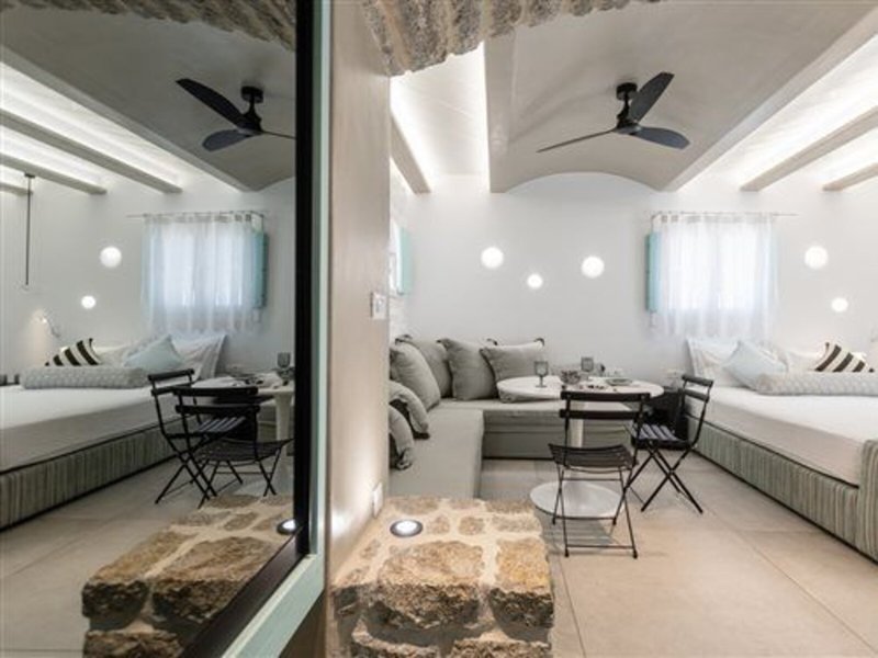 Majo Suites Hotel 40