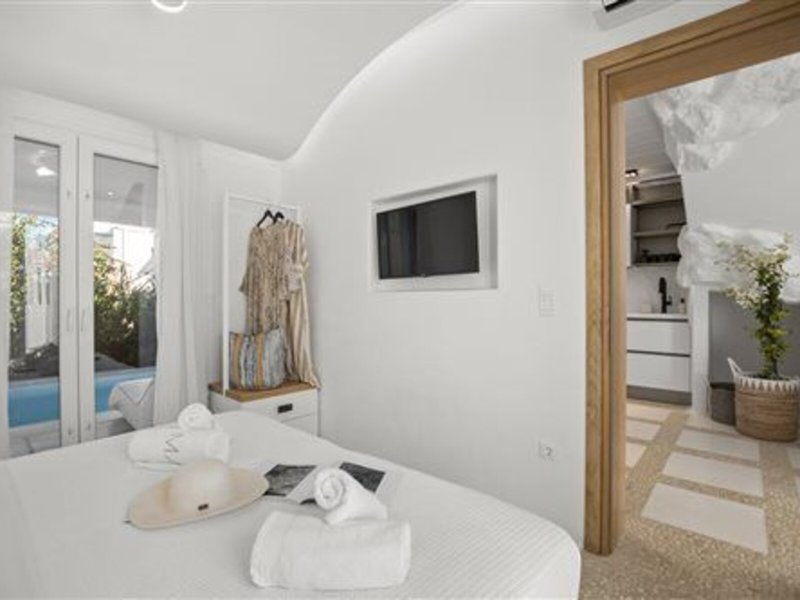 Majo Suites Hotel 44