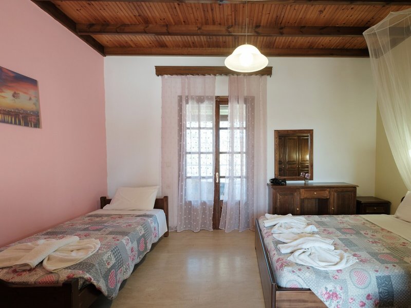 Nikos Pool Apartments - Upper Floor 6