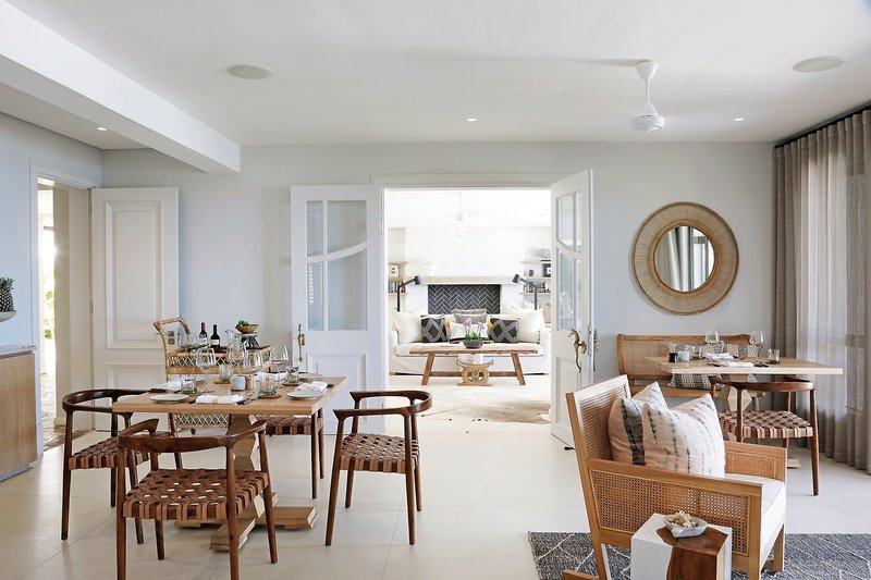 Sala Beach House 1