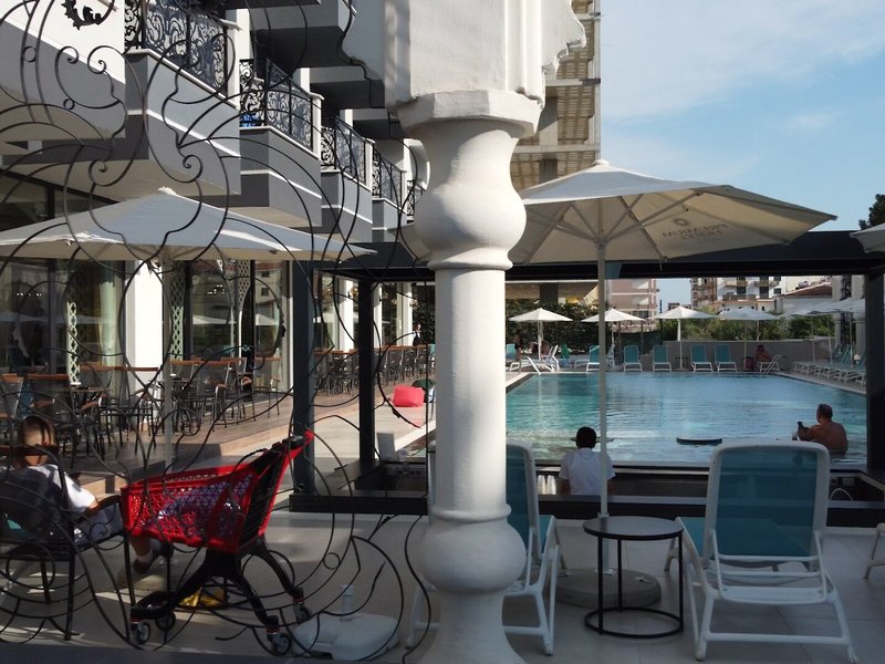 Sunrise Premium Hotel 5