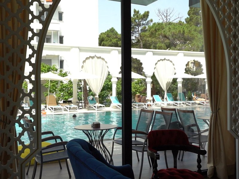 Sunrise Premium Hotel 6