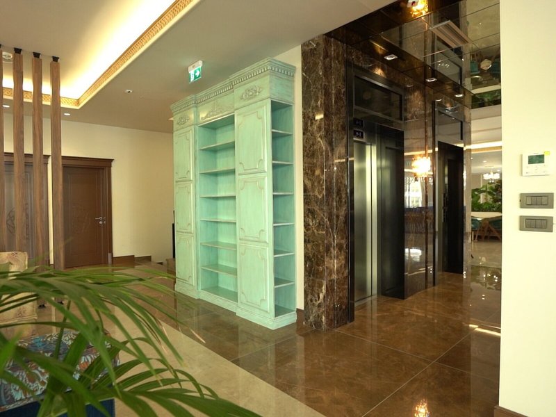 Sunrise Premium Hotel 11