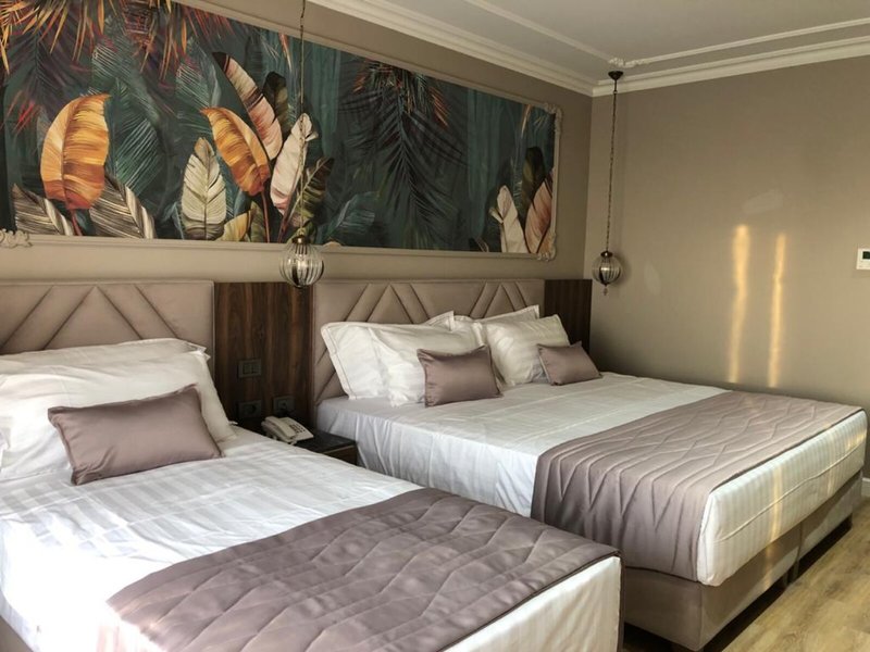 Sunrise Premium Hotel 17