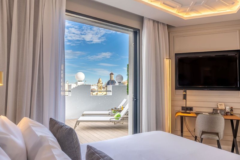 L&H Gran Via Valencia 3 - Room Example