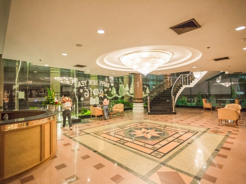 Grand Tower Inn Rama VI 2