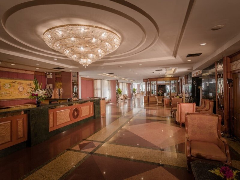 Grand Tower Inn Rama VI 3
