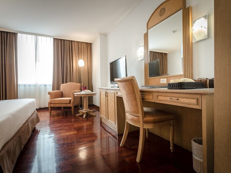 Grand Tower Inn Rama VI 10