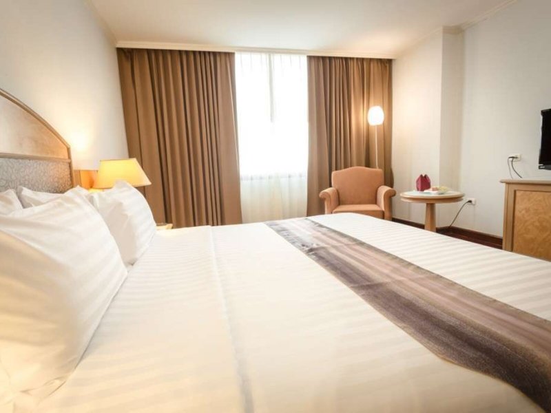 Grand Tower Inn Rama VI 11