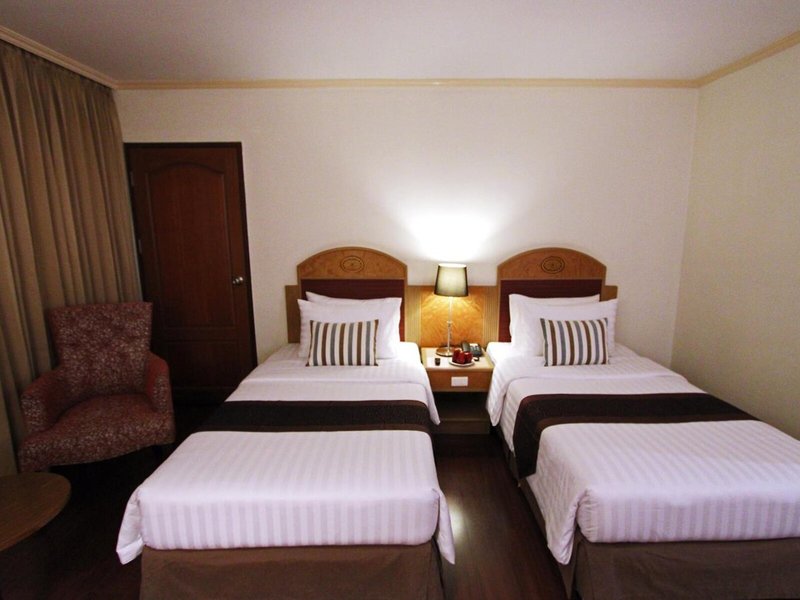 Grand Tower Inn Rama VI 17