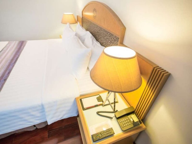 Grand Tower Inn Rama VI 22