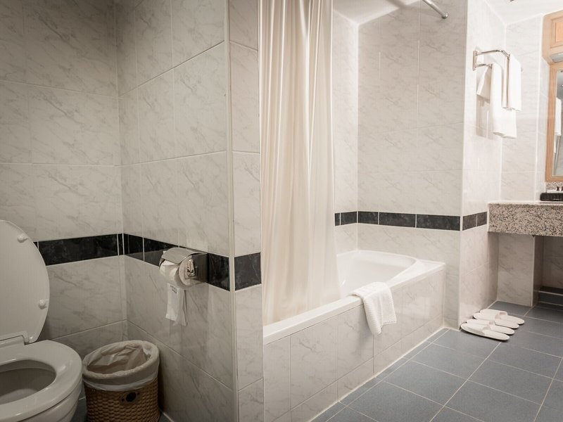Grand Tower Inn Rama VI 28