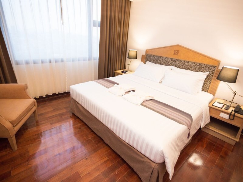 Grand Tower Inn Rama VI 36
