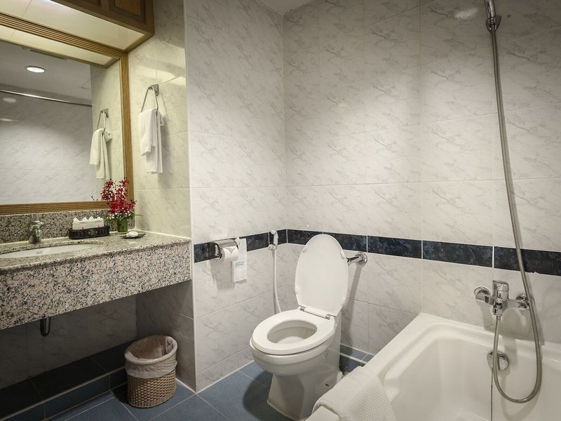 Grand Tower Inn Rama VI 40