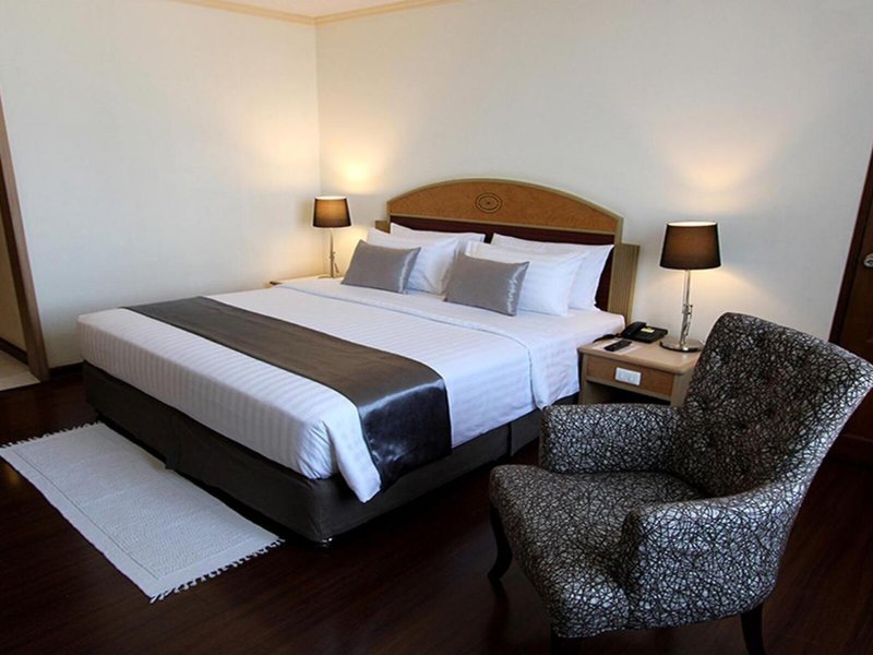 Grand Tower Inn Rama VI 43