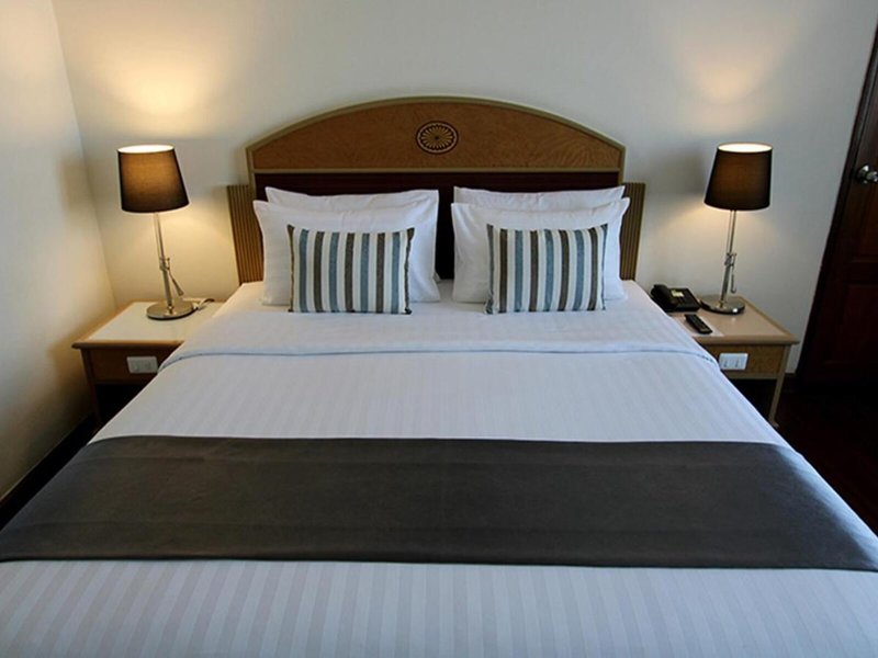 Grand Tower Inn Rama VI 44