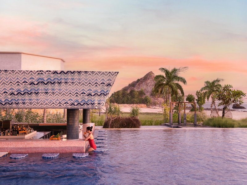 Pullman Lombok Mandalika Beach Resort 8