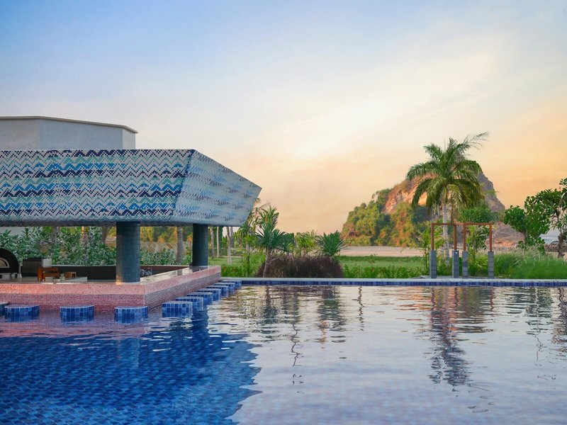 Pullman Lombok Mandalika Beach Resort 12