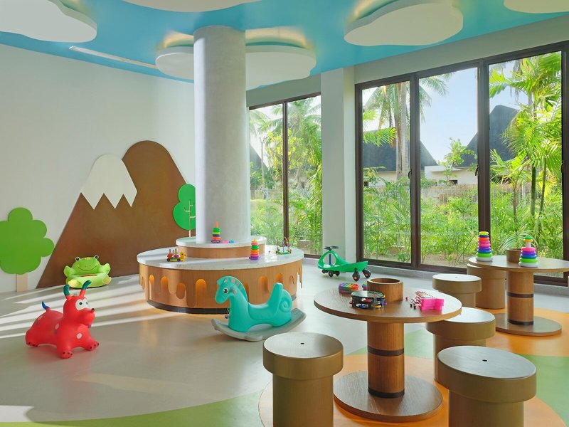 Pullman Lombok Mandalika Beach Resort 14