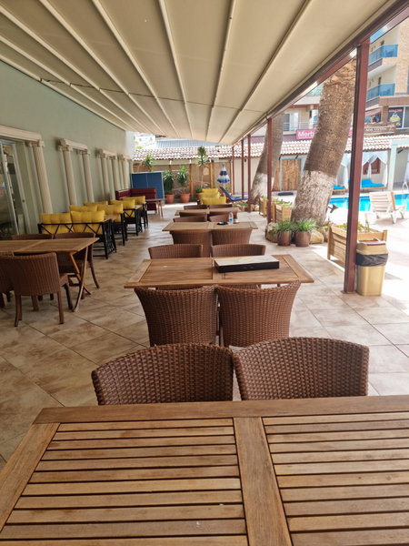 Duqqan Deluxe Hotel 4