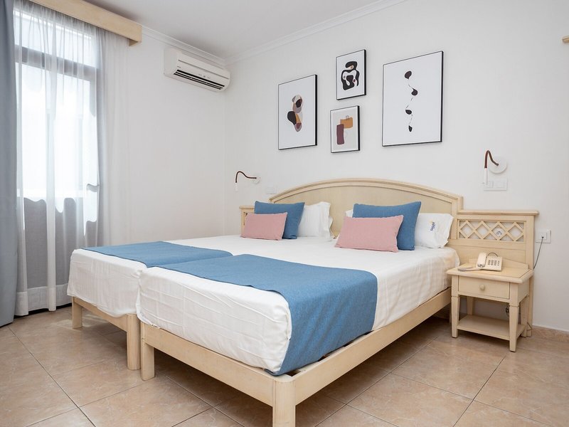 Villa Mar Hotel 30 - Room Example