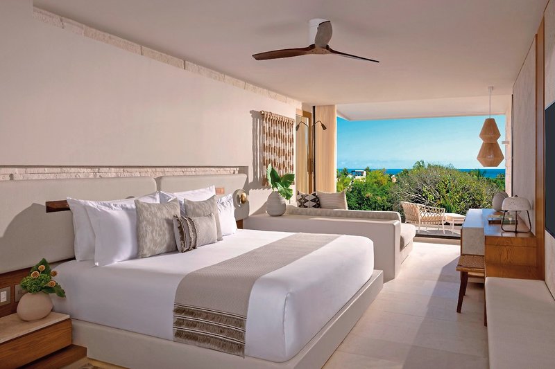 Impression Isla Mujeres by Secrets 4