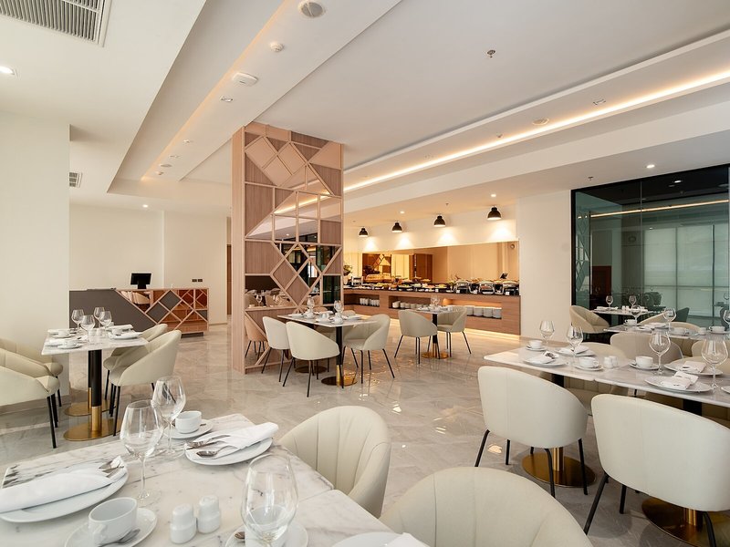 Thaya Hotel Bangkok 11